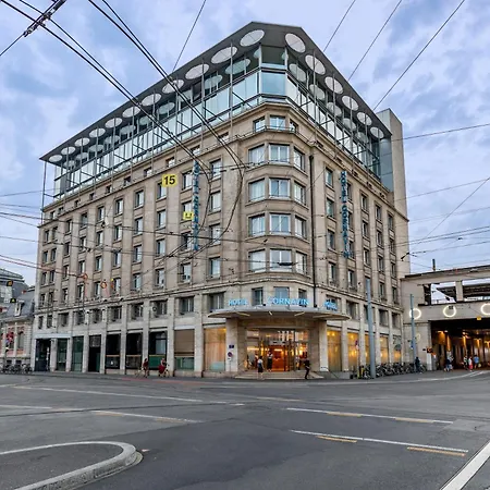 Hotel Cornavin 4*
