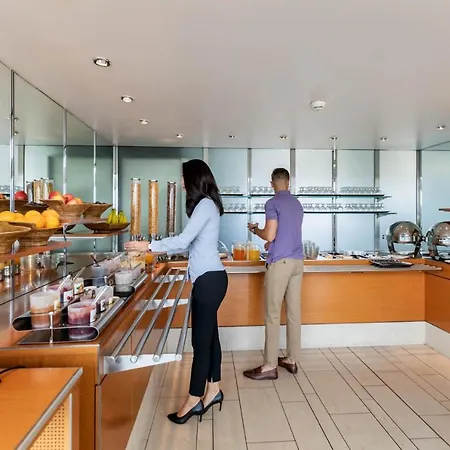 Hotel Cornavin 4*